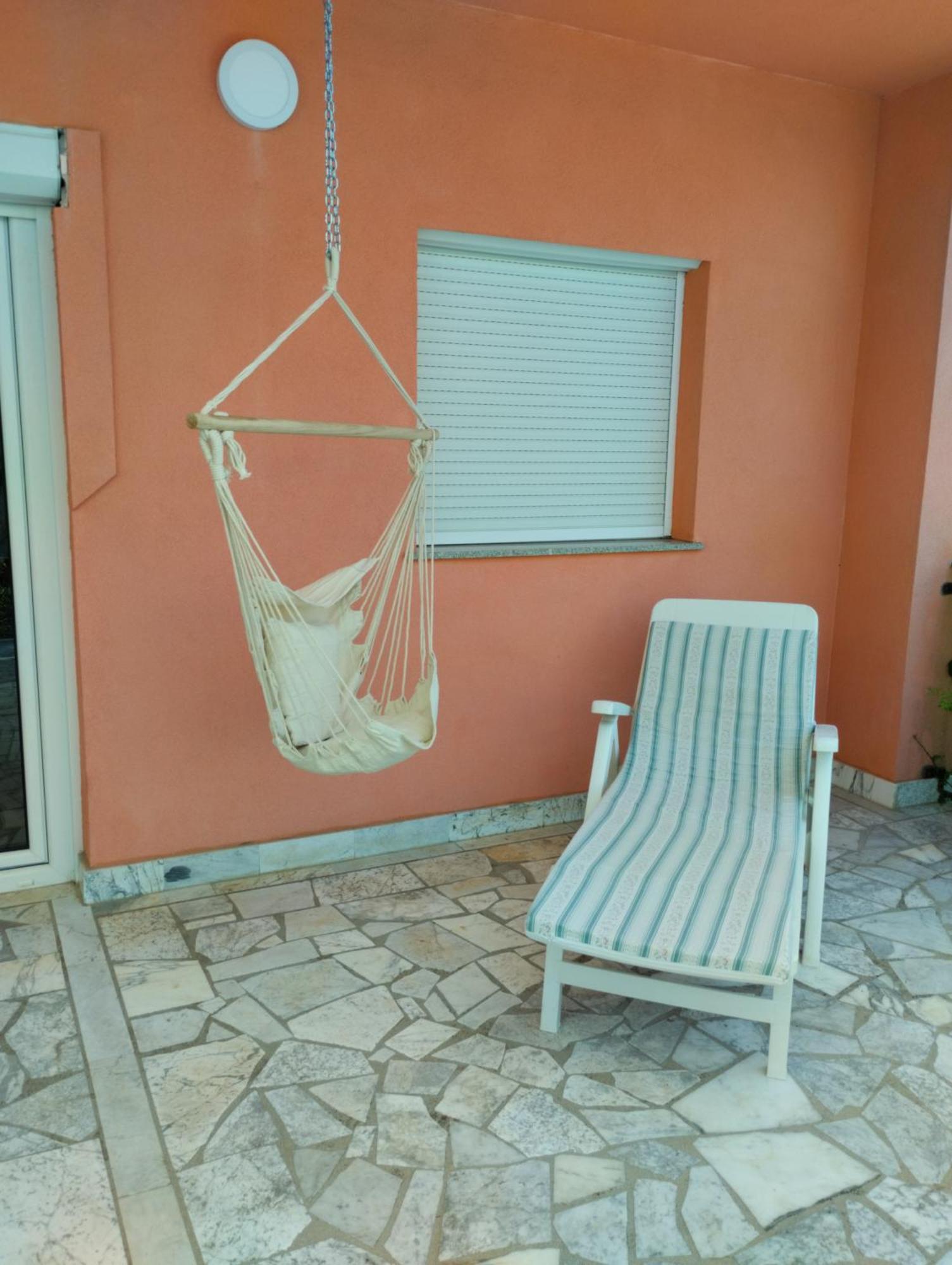 Miran Apartment Ivanica Bagian luar foto